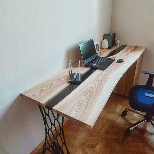 компьютерный стол из массива